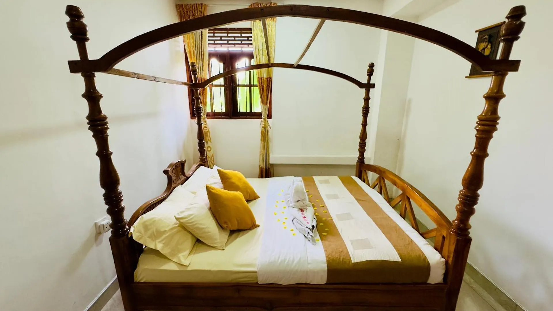 The Travellers Rest Airport Villa Sri Lanka