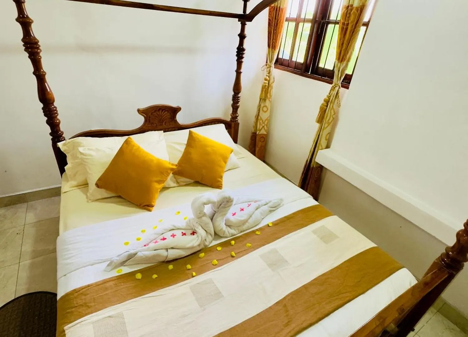 The Travellers Rest Airport Villa Sri Lanka